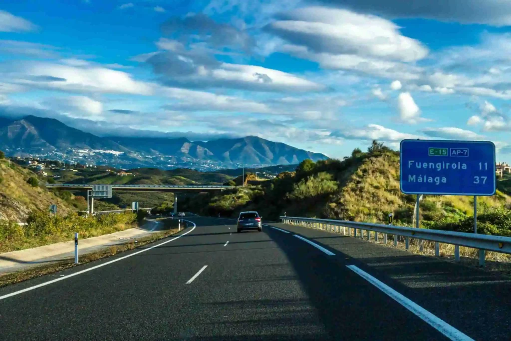 get from malaga to marbella