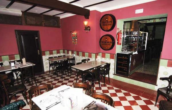 bar-el-estrecho-in marbella