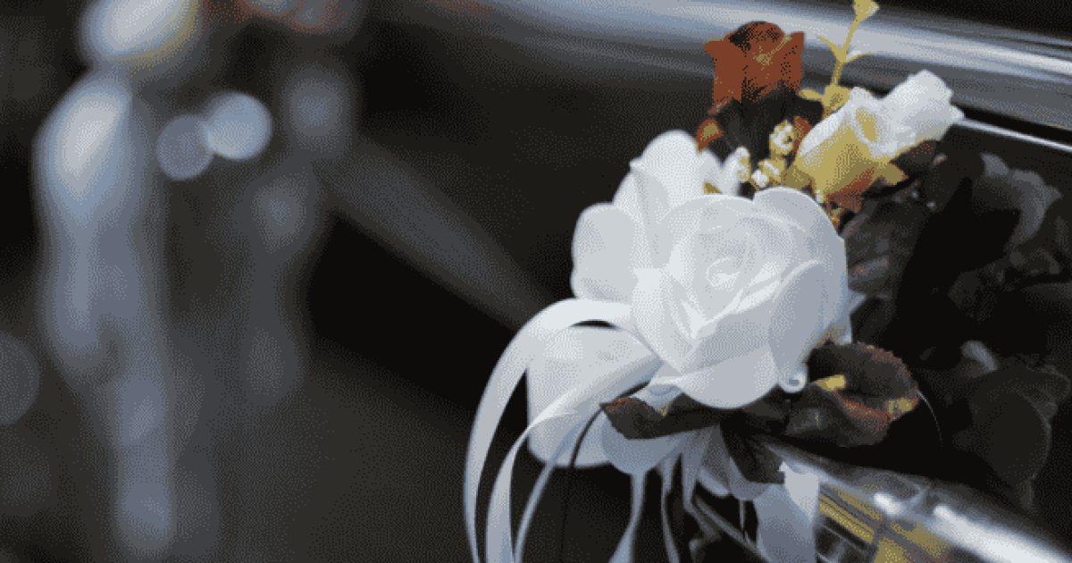 Gold Luxury Wedding Cars in Marbella